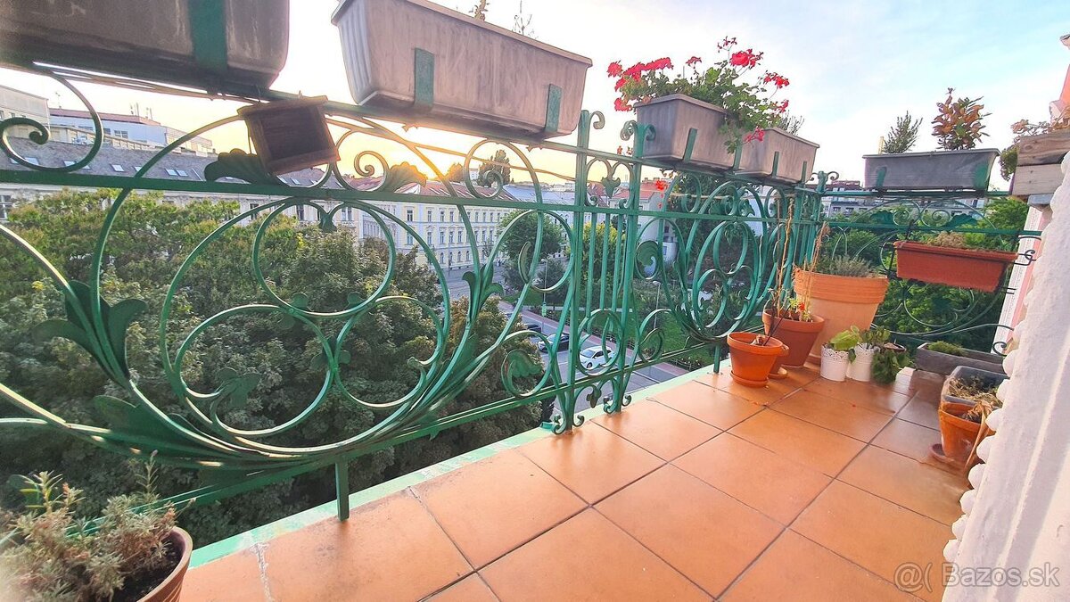 Exkluzívny 4-izbový byt v secesnom dome s výťahom – Šafáriko - 18