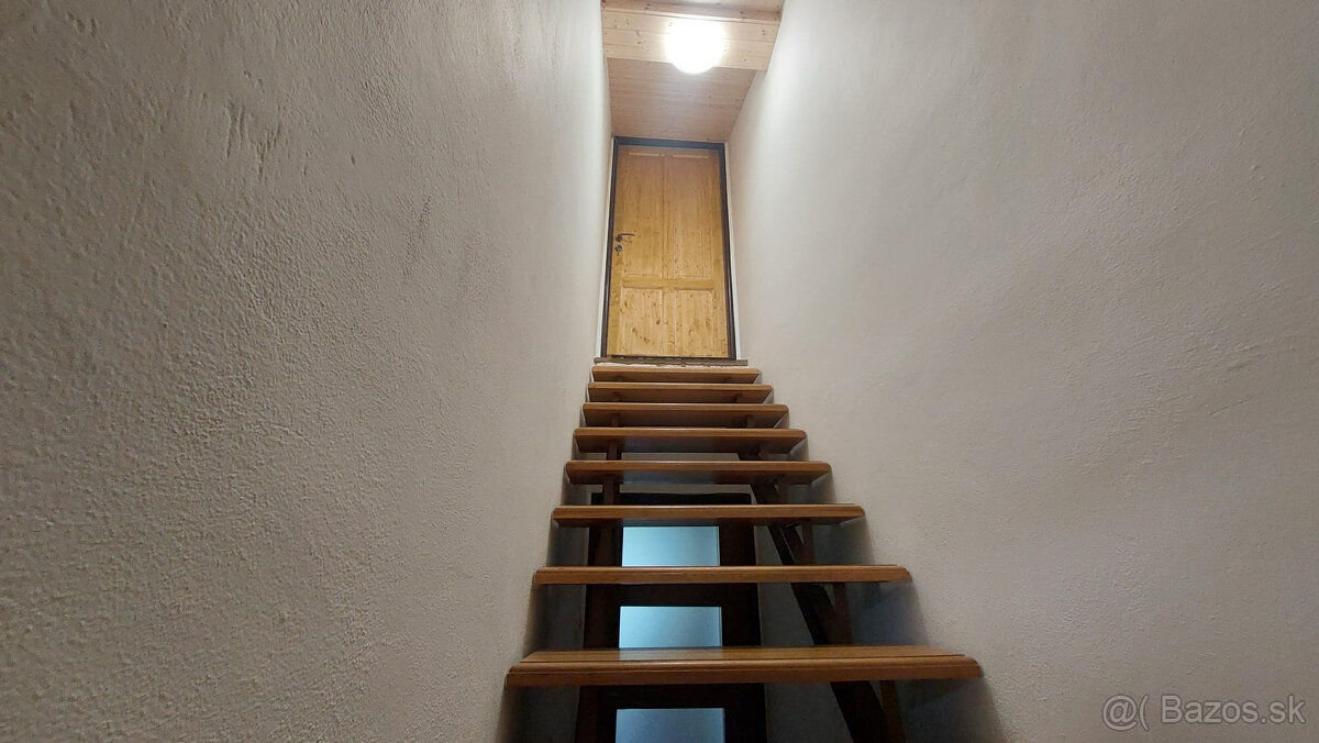 FINREA│Priestranný rodinný dom po čiastočnej rekonštrukcii - - 18