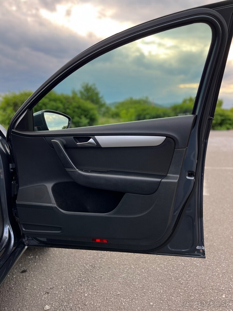 Predám Volkswagen Passat B7 - 18