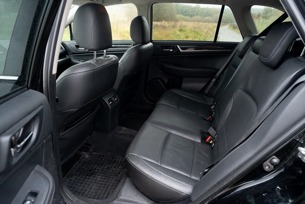 Subaru Outback 2.0 D Exclusive CVT + ťažné + Webasto - 18