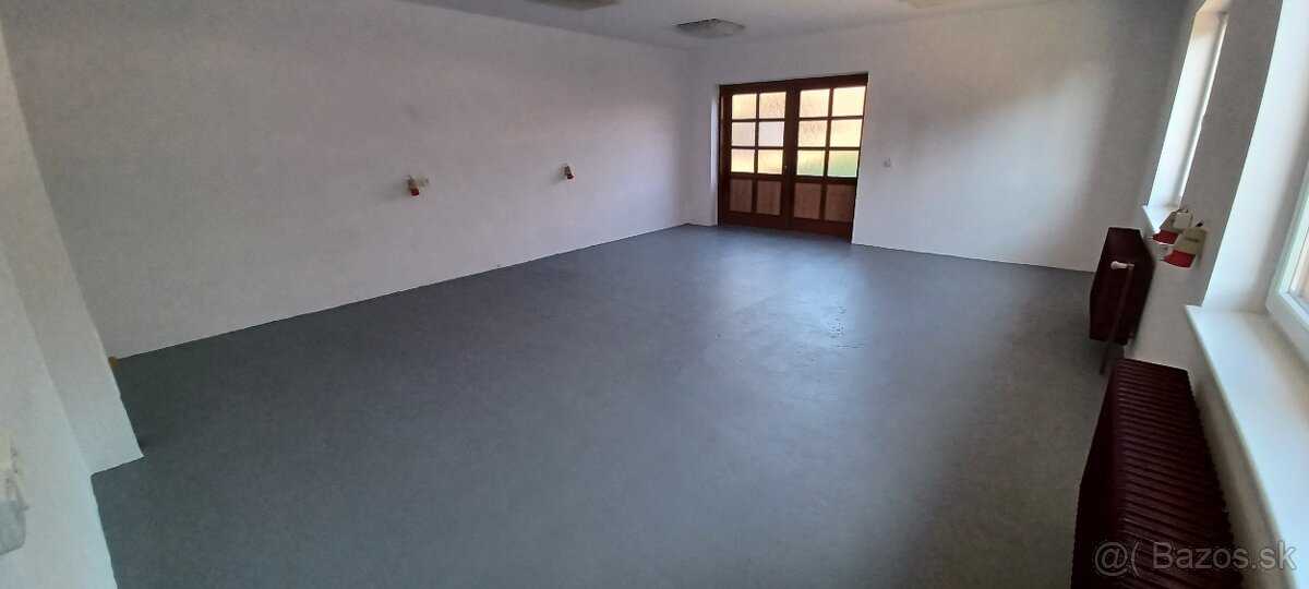 Prenájom 3- izbový rodinný dom s priestorom pre podnikanie - 18