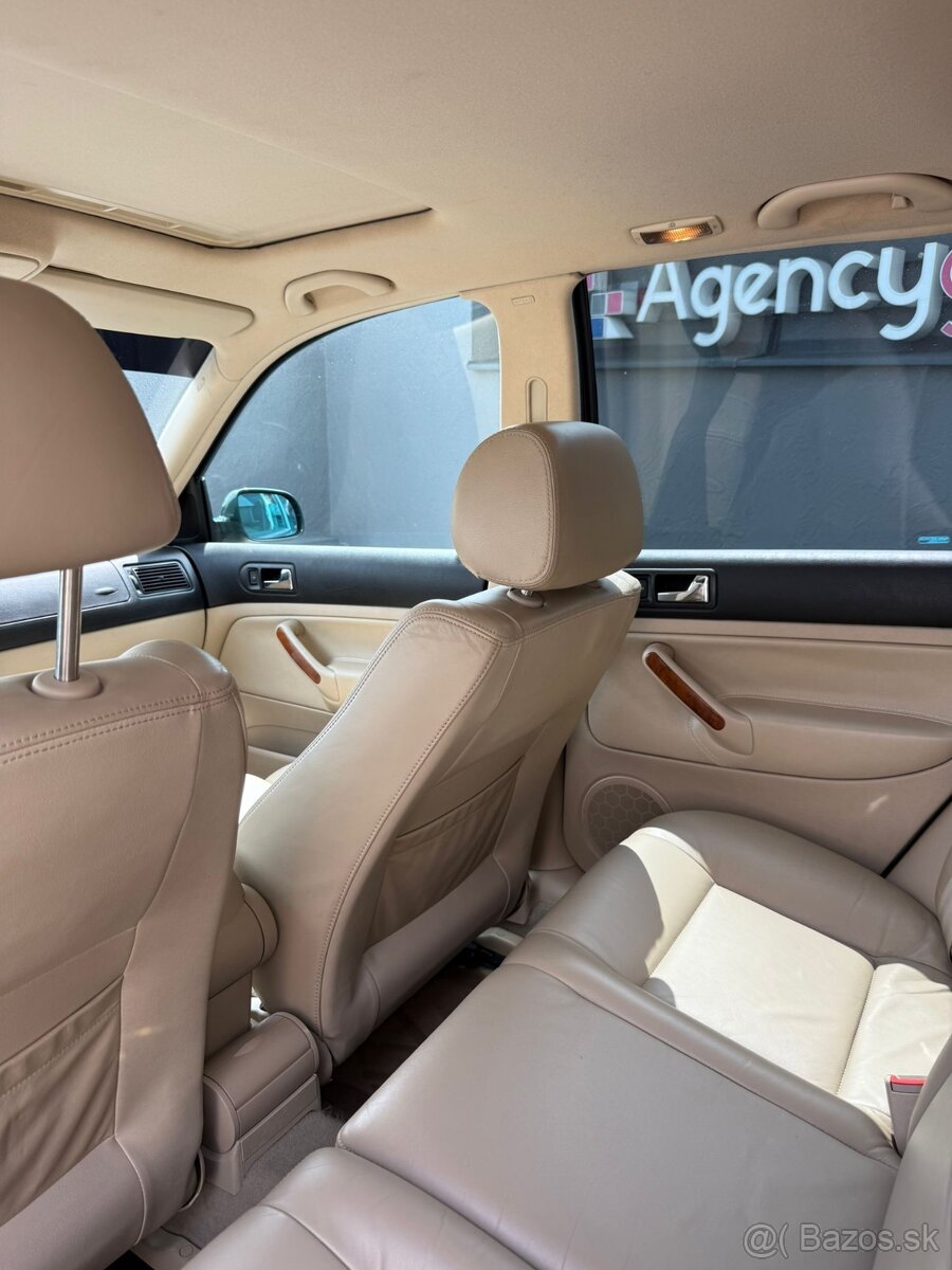 Volkswagen Golf 2.8 V6 4Motion 81000km UNIKÁTNÍ KUS - 18