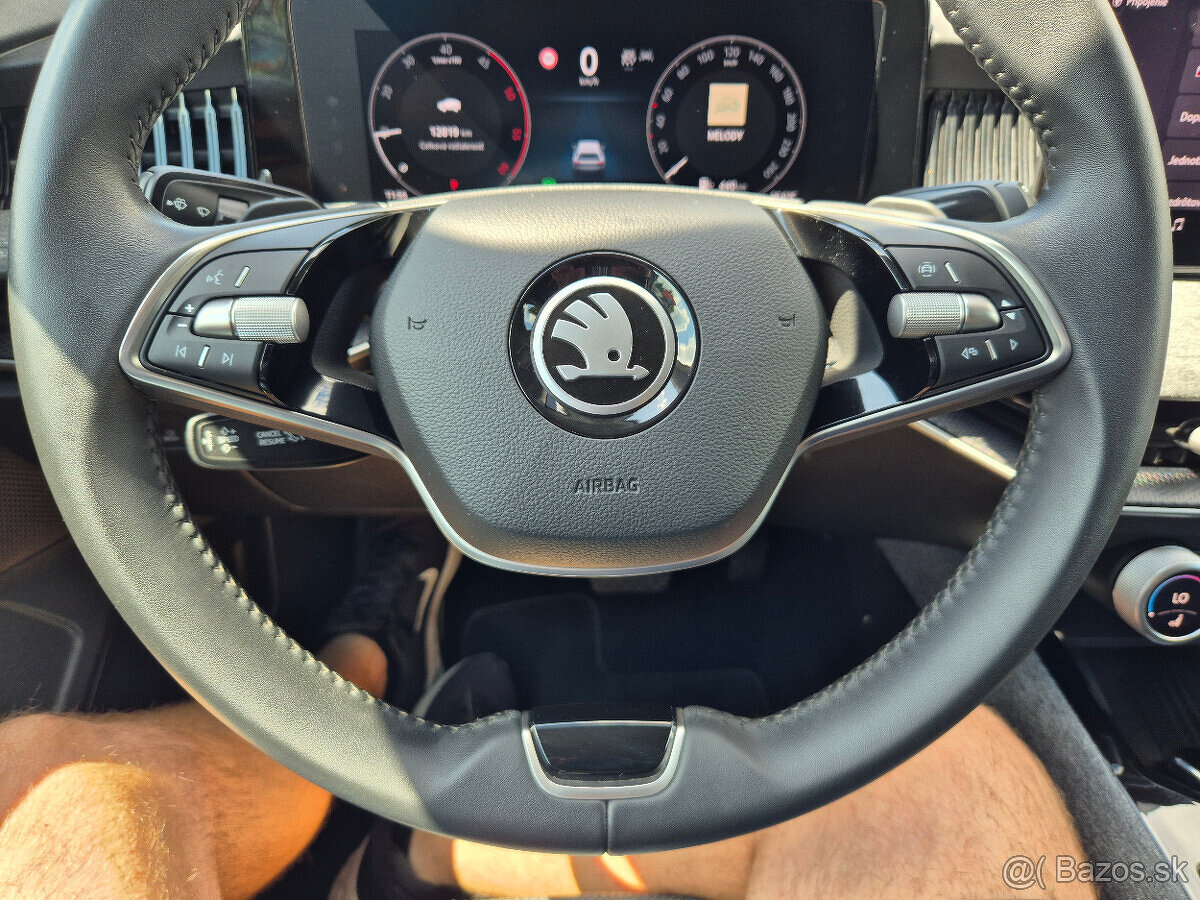 Škoda Superb Combi 2.0 TDI SCR Style DSG, nový model - 18