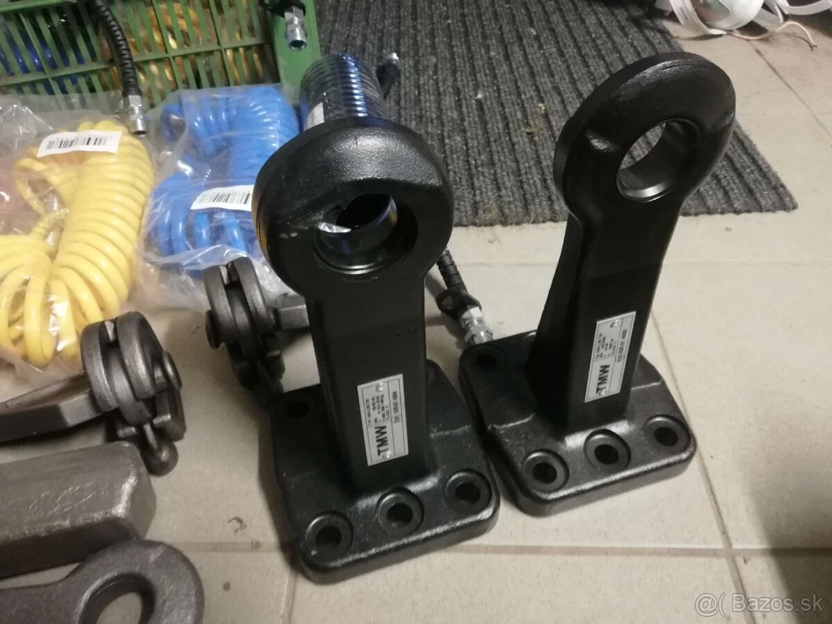 Hydraulicky piest - 18