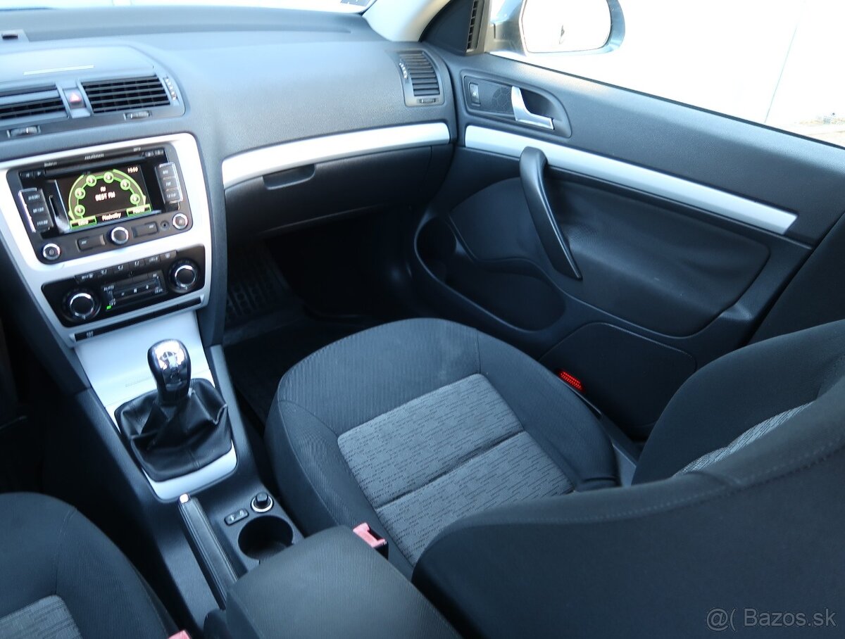 Škoda Octavia 1.6 TDI Ambiente, 2010, 77 kW, 313 432 km - 18