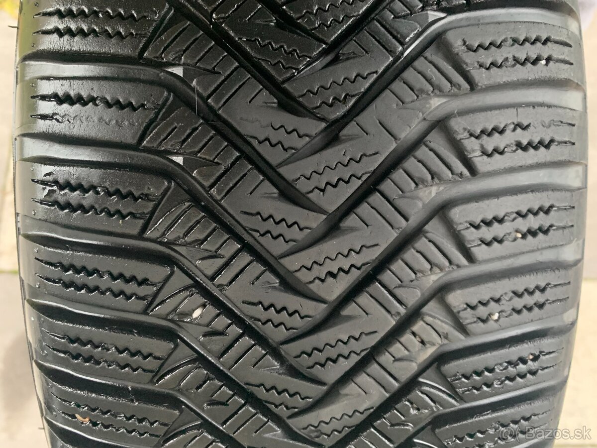 DEZENT elektróny 4x100 R17 + 205/55 R17 zimné pneu Laufen - 18