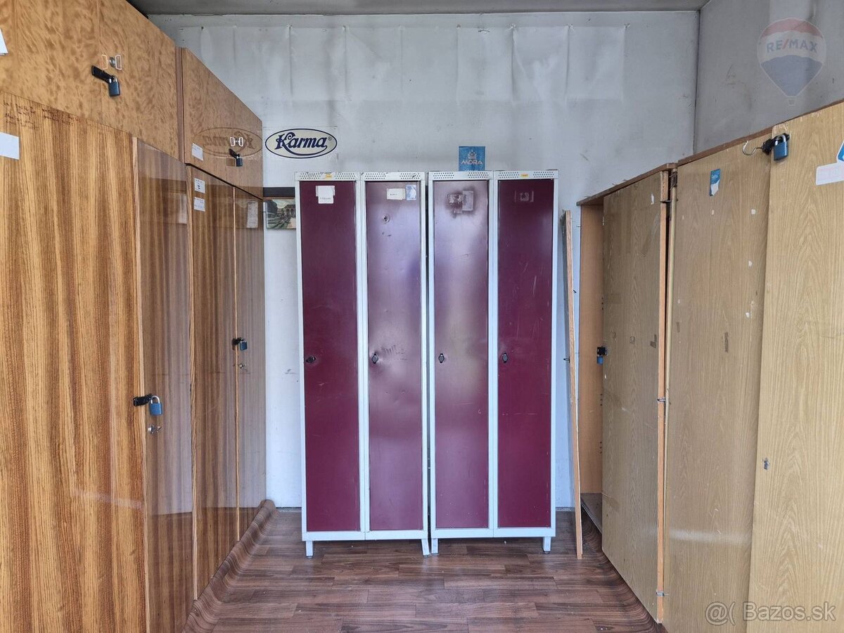 Prenájom – predajňa, sklady, parkovanie – NR Dolnočermánska - 18