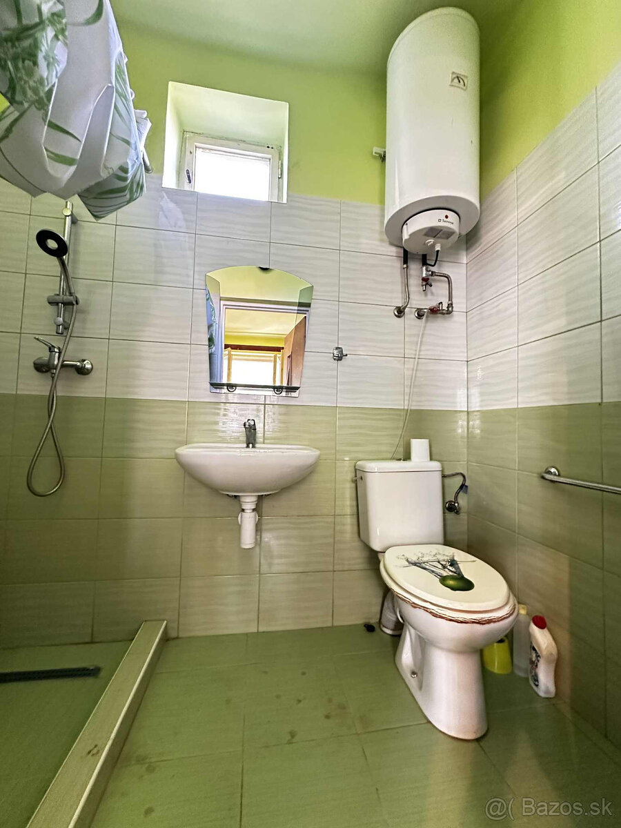 Na predaj starší rodinný dom s veľkým pozemkom v obci Duna - 18