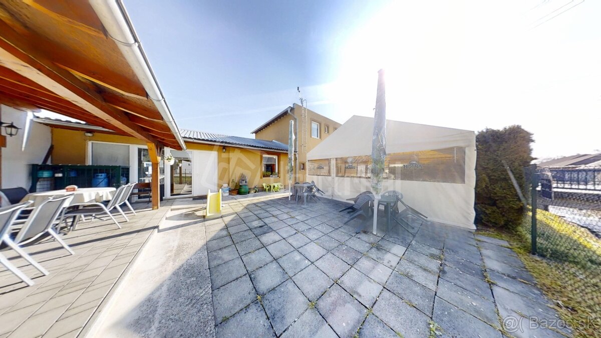 Penzión na námestí s vlastným barom a nenahraditeľným výhľad - 18