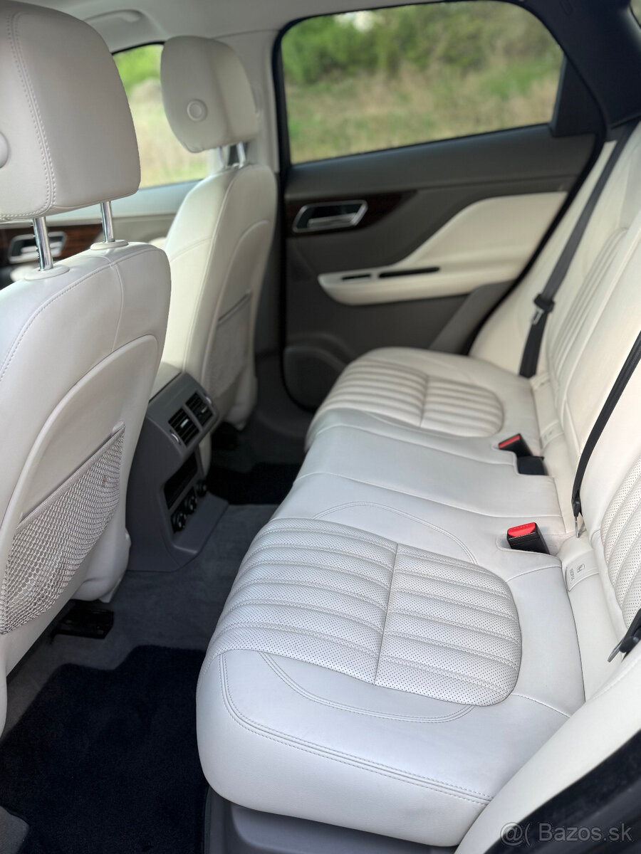 Jaguar F-Pace 25d 2018 - 18