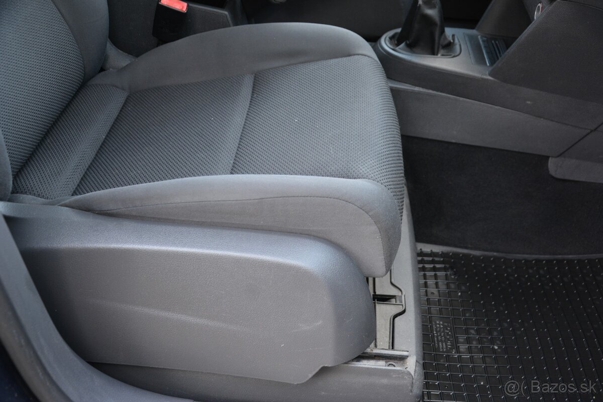 Volkswagen Touran 1.60 TDi 7 Miest - 18