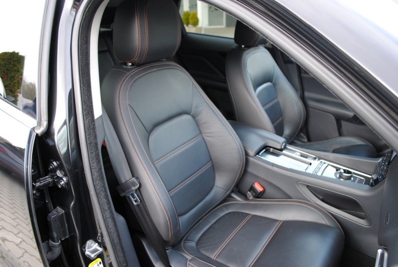 Jaguar F-Pace 2.0D I4 180k AWD A/T⭐SERVIS LEN JAGUAR - 18