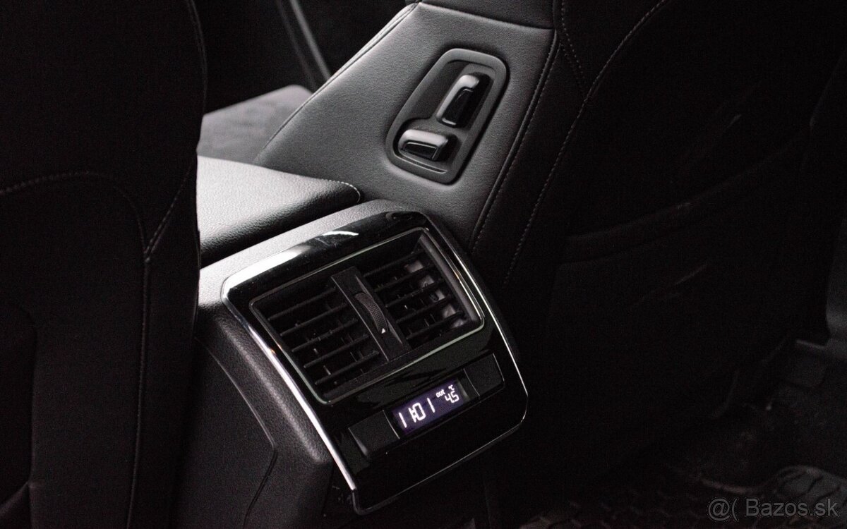 Škoda Superb Combi 2.0 TDI 4x4 DSG Webasto - 18