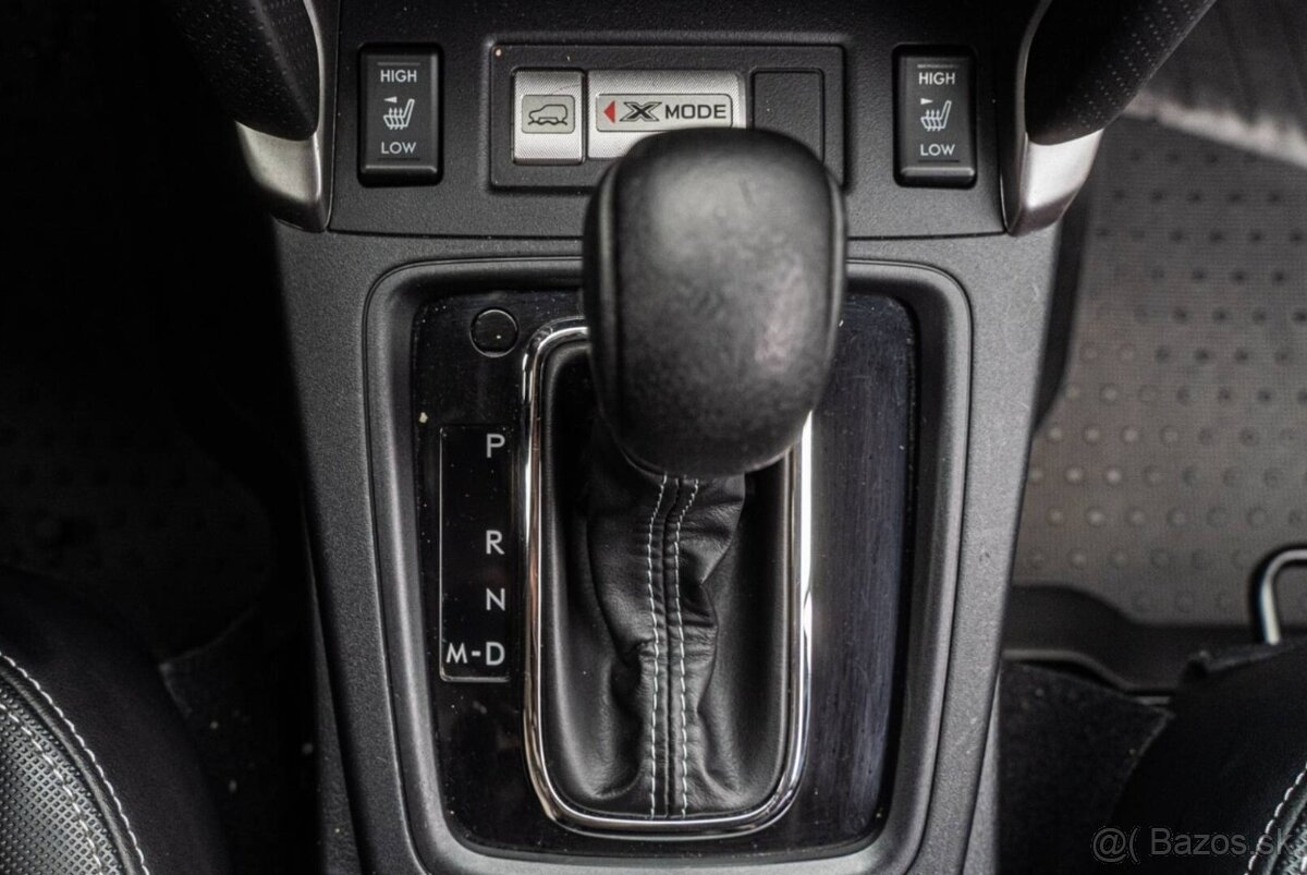 Subaru Forester 2.0i XT CVT Sport NAVI - 18