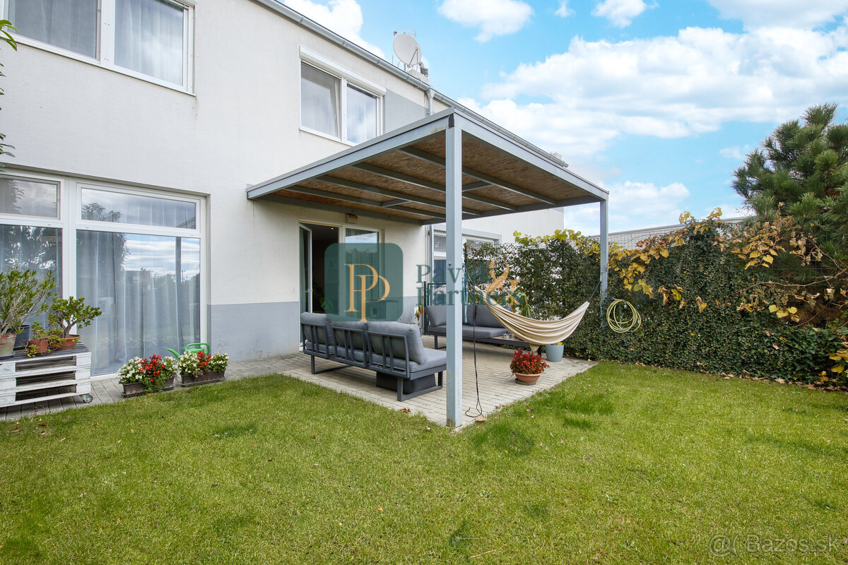 Predaj 4 izbový moderný rodinný dom, garáž, zariadený - 18