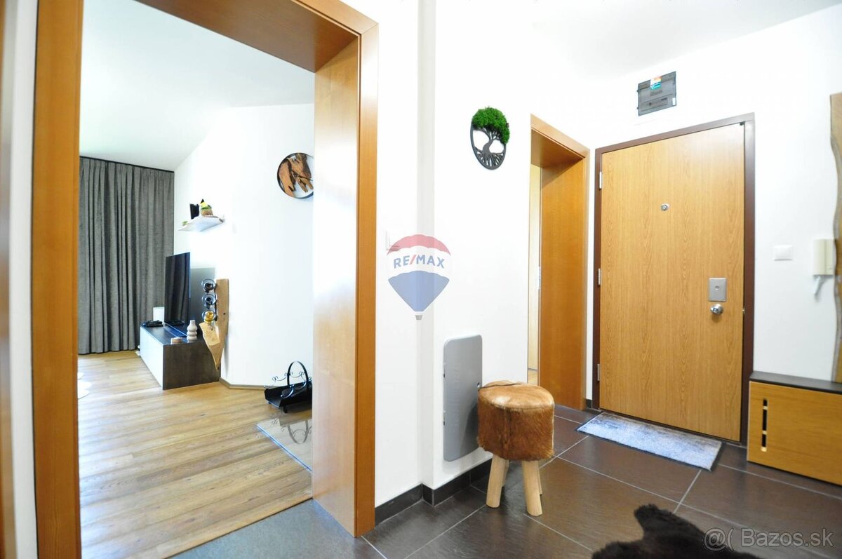 Moderný 3-izbový byt s garážou a výhľadom na Tatry – Veľká L - 18