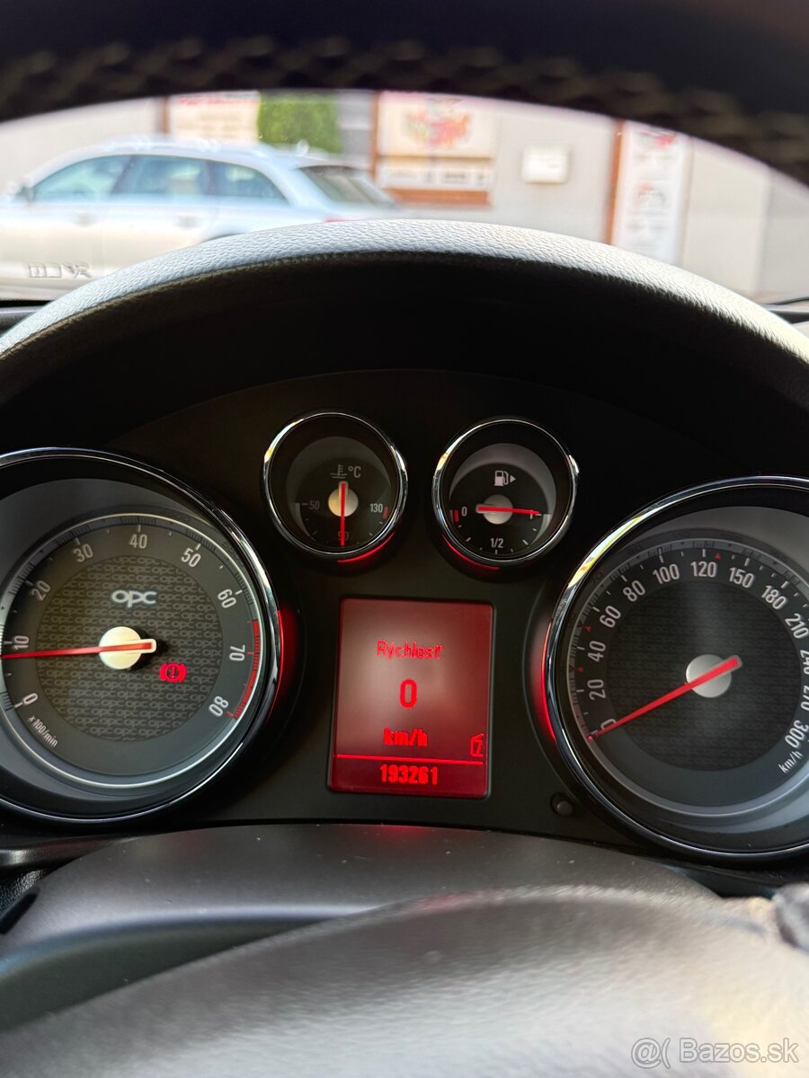 Insignia opc - 18