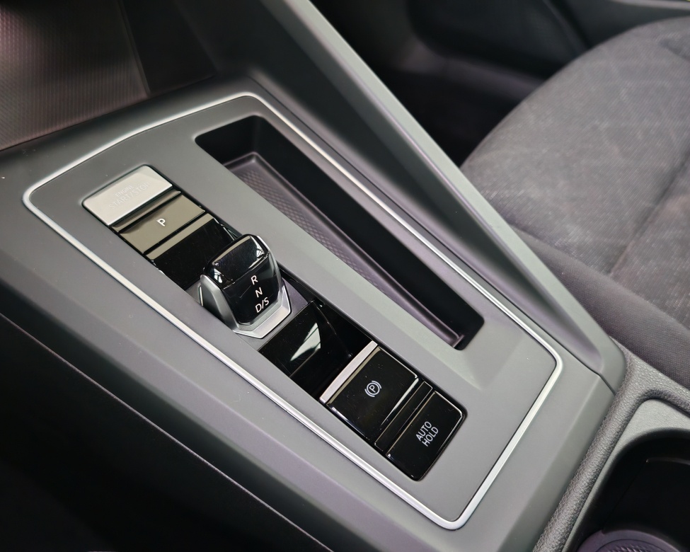 Volkswagen Golf Life 2.0 TDI 110KW DSG/AJ NA SPLÁTKY/ - 18