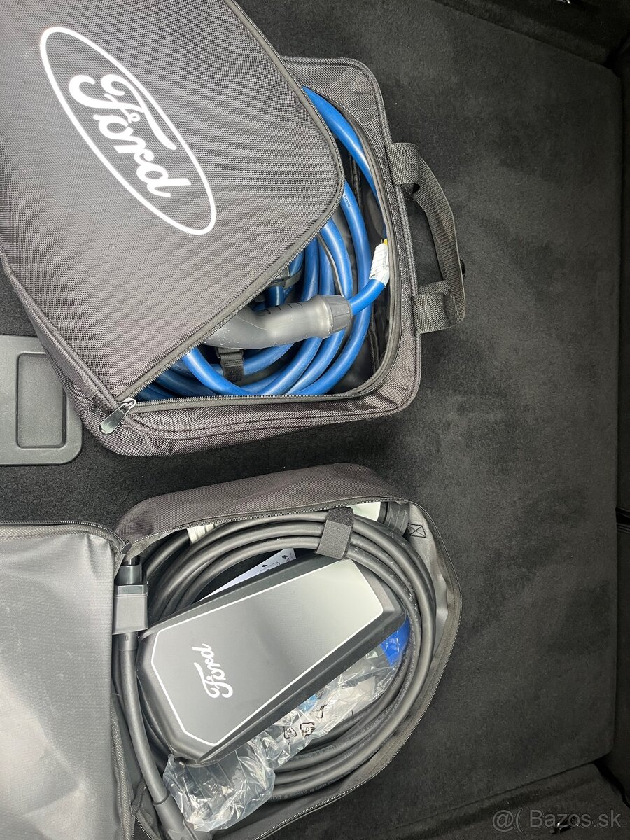 Ford Mustang Mach-E RWD - 18