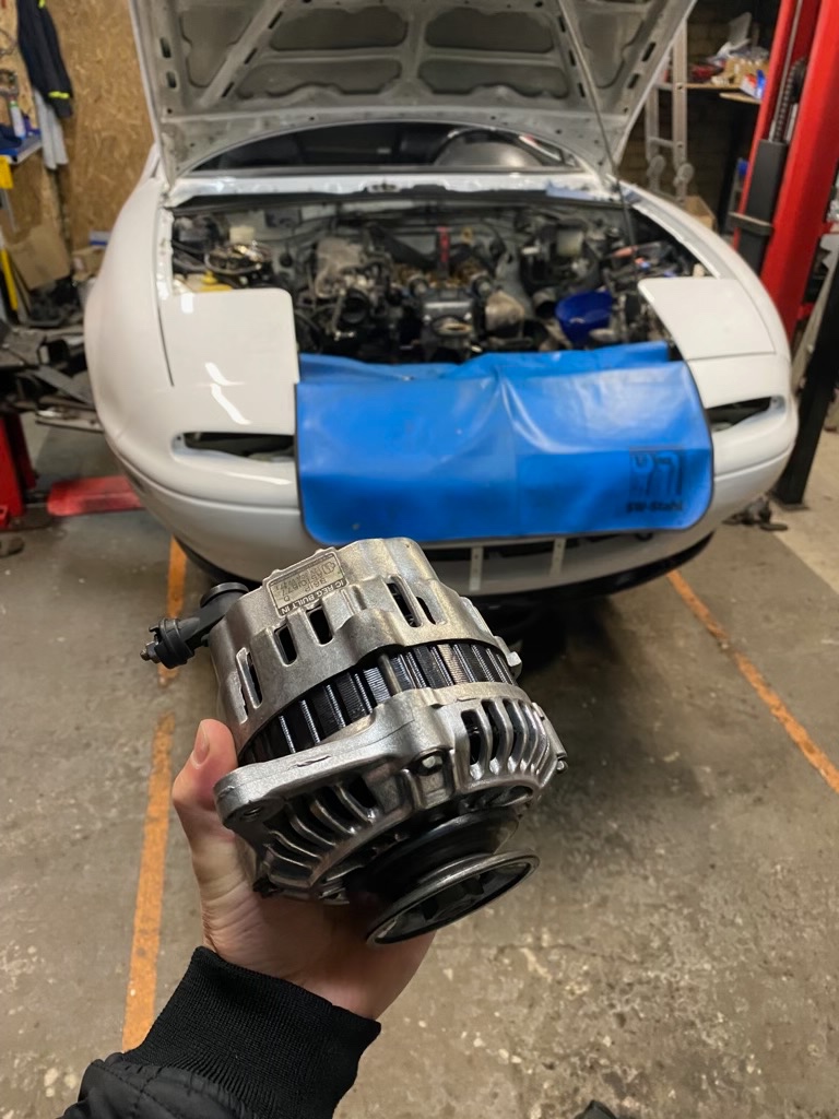 Mazda Miata MX-5 NA 1990 (hardtop + kopec dielov) - 18