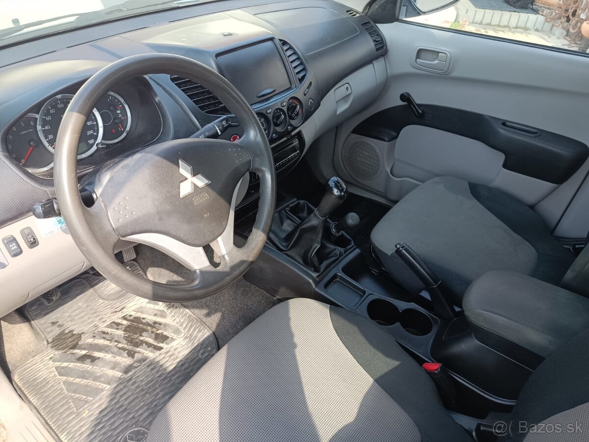💥 MITSUBISHI L200 2.5 DI-D INVITE WORK 4x4 💥 - 18