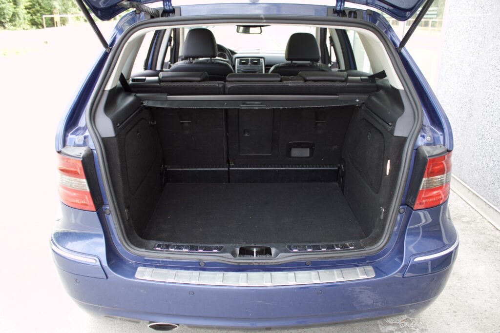 Mercedes B trieda - 18