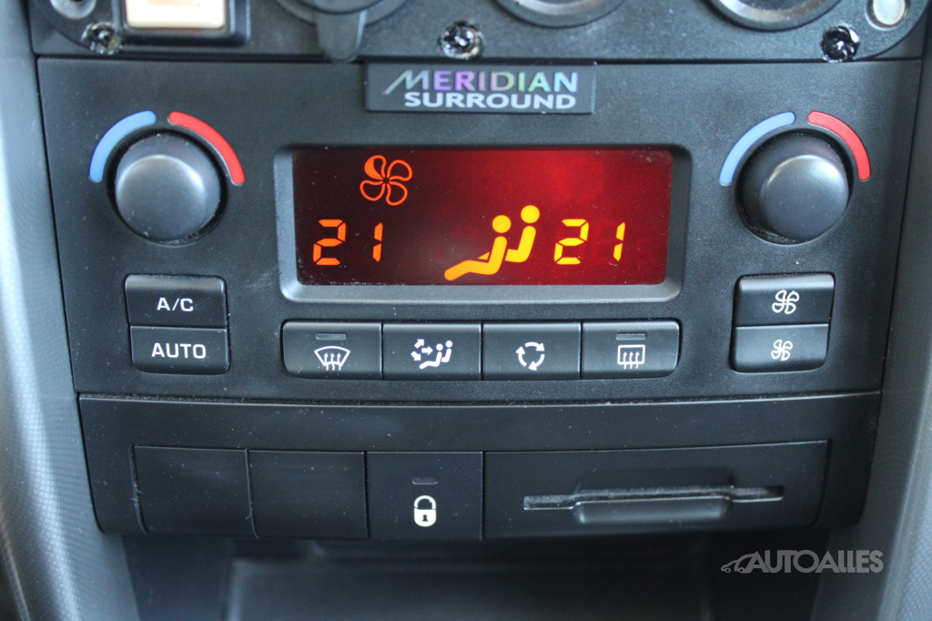 Peugeot 207 1,4 i 16V 65 kW - 18