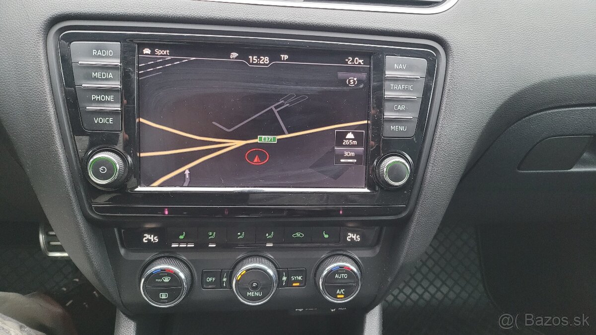 Škoda Octavia Combi 2.0 TDI RS DSG 4x4 - 18