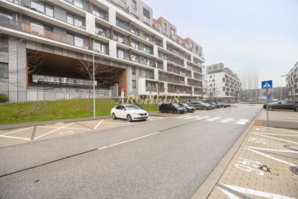 NA PREDAJ MODERNÝ 2-IZBOVÝ BYT BRATISLAVA-SLNEČNICE - 18