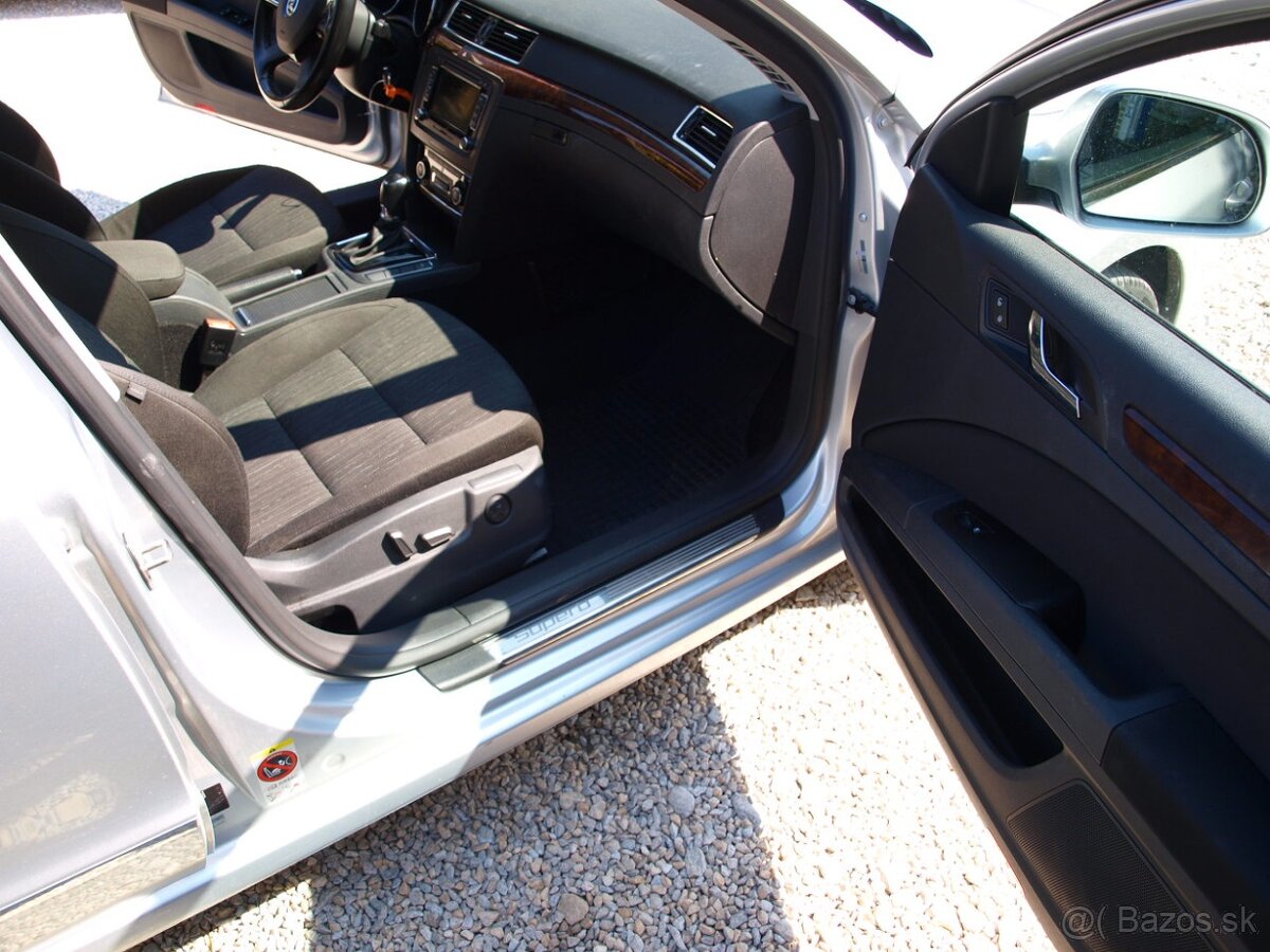 Škoda Superb 1.8 TSI Elegance DSG - 18