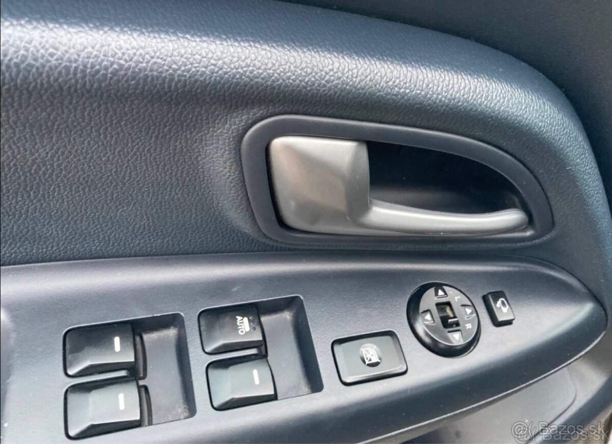 KIA RIO 1.2 benzín 62kW 2015 92 000 km - 18