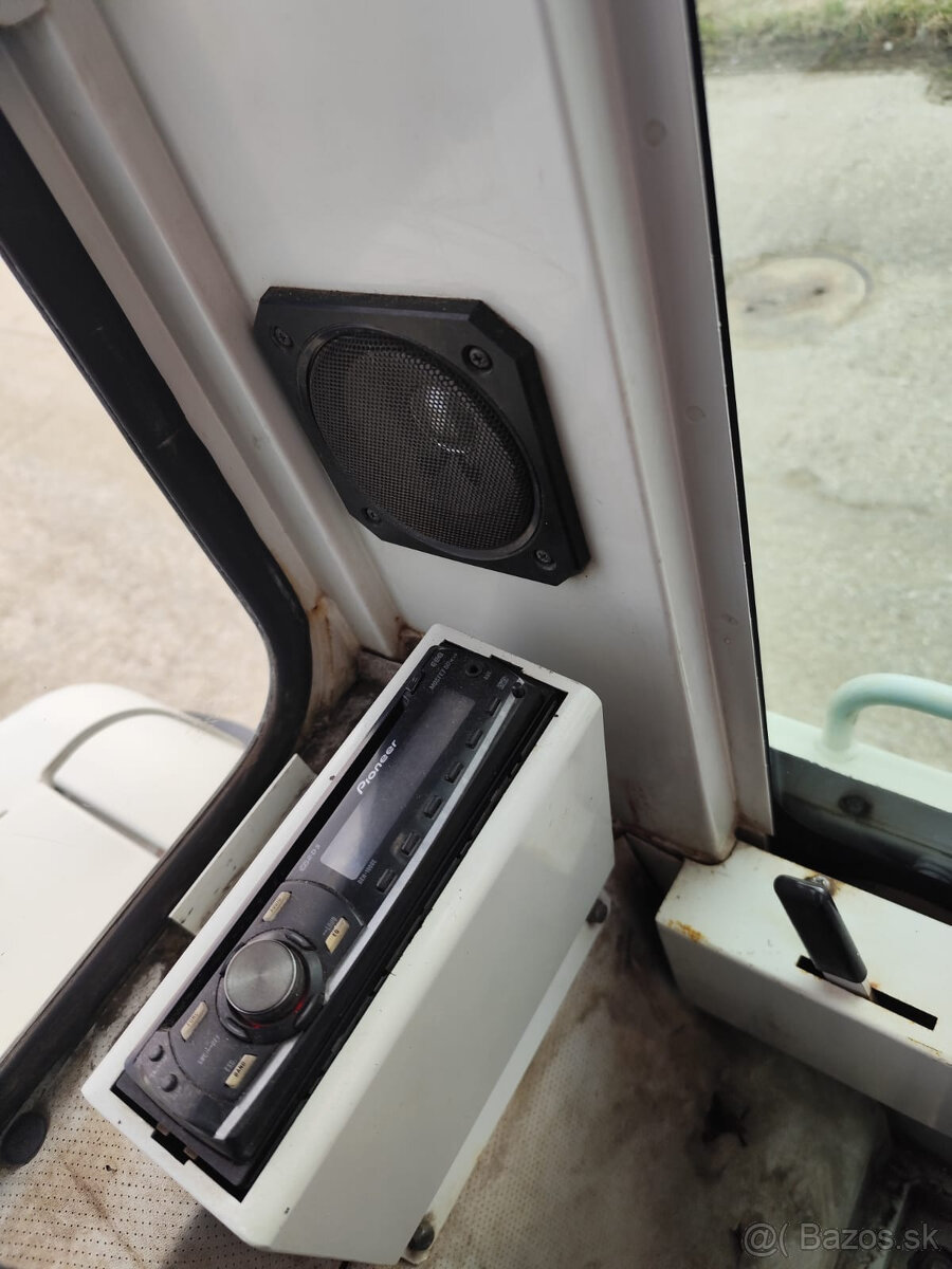 Báger Takeuchi TB145. Váha 4800kg, po servise. - 18