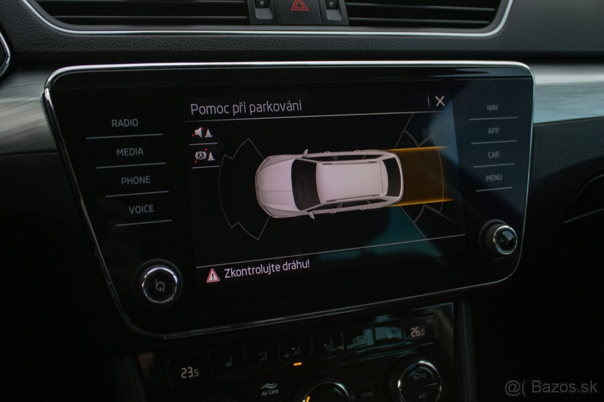 Škoda Superb Combi 2.0 TDI DSG - 18