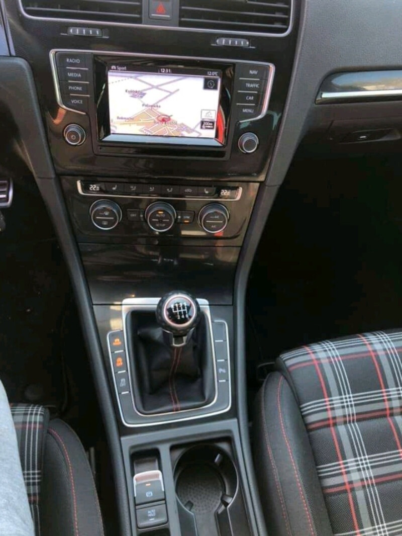 Kožená GTI radiaca paka - golfová loptička - 18