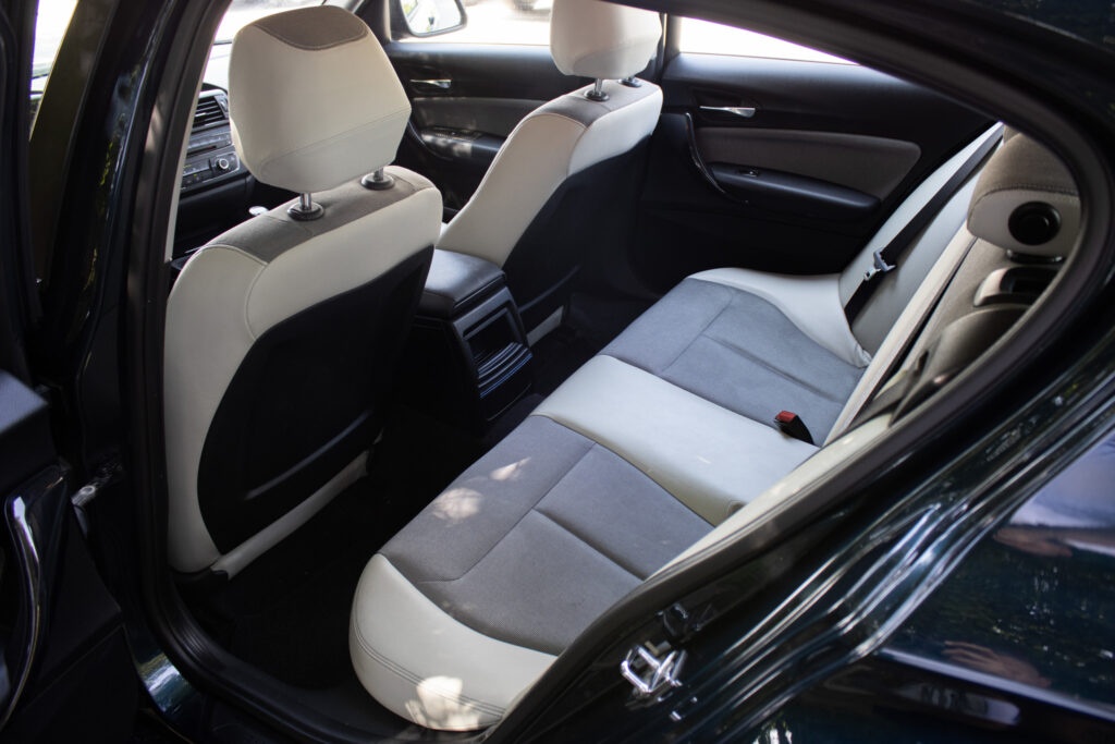 BMW 116i z roku 2011 - 18