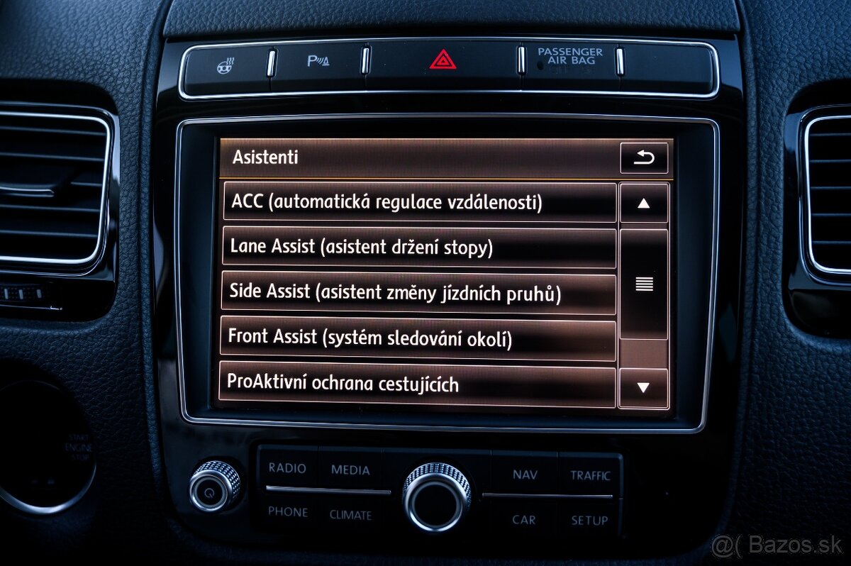 Volkswagen Touareg 3.0 V6 TDI BlueMotion - 18