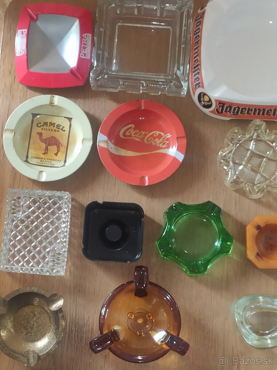 Kolekcia starých popolníkov - 18