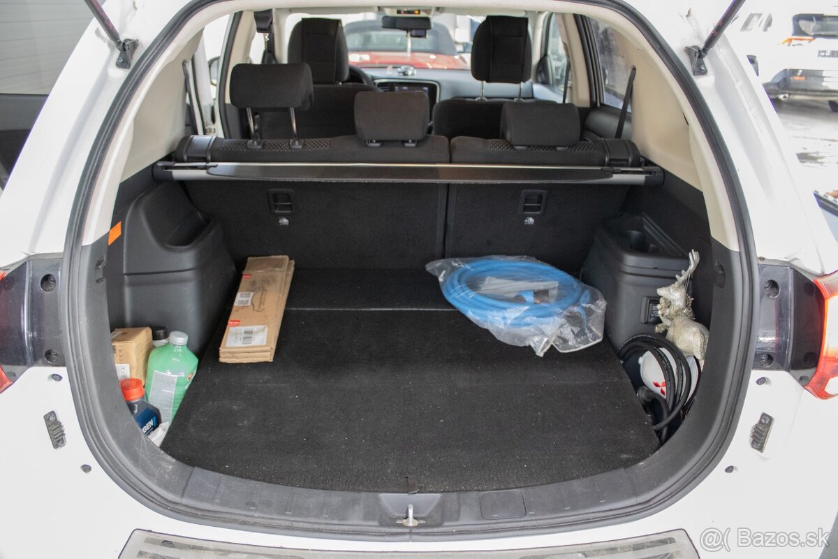 Mitsubishi Outlander 2.4 PHEV 99kw CVT 2019 - 18