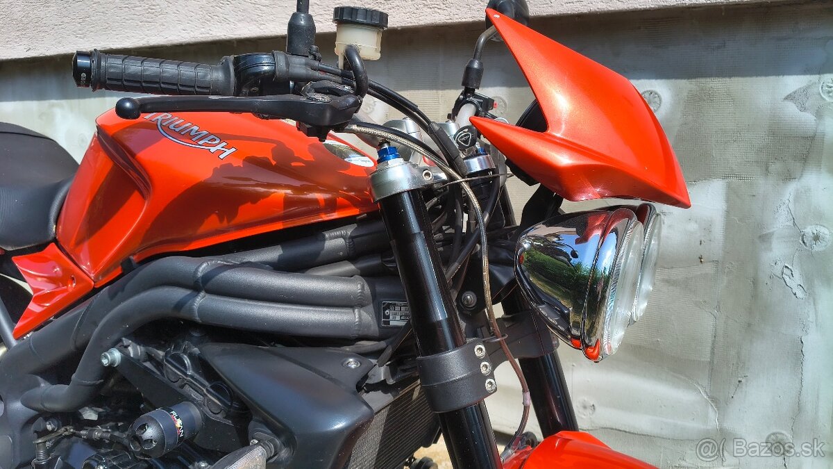 Triumph SPEED TRIPLE 1050 - 18