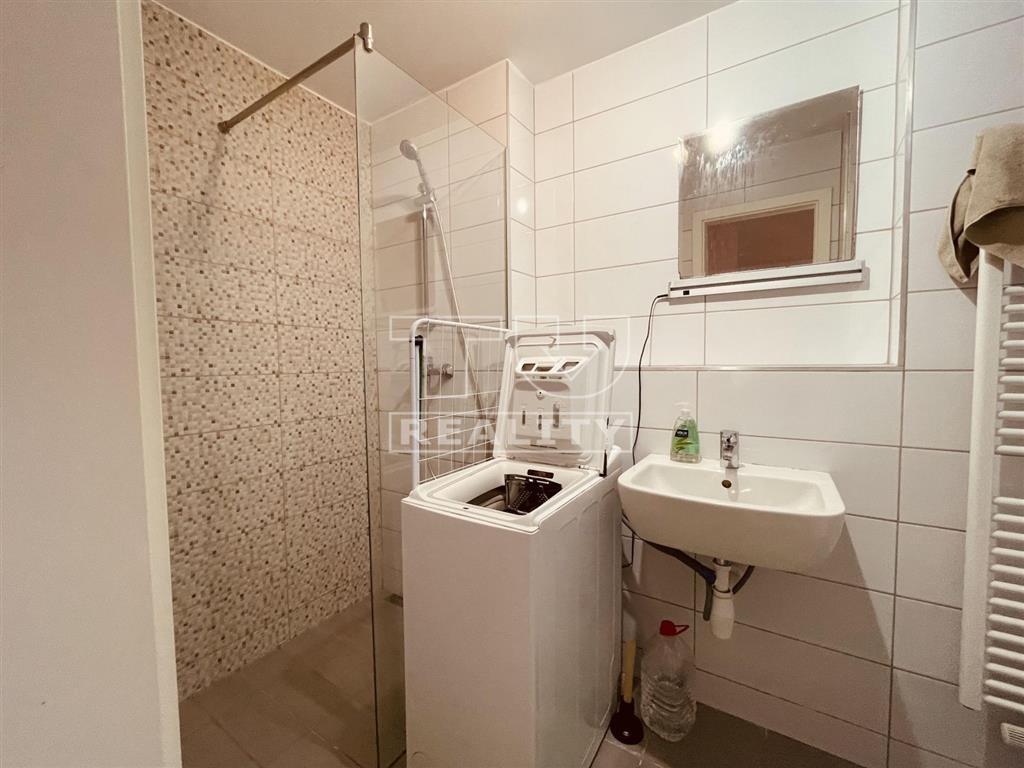 RezervovanéSmart bývanie:kompaktná garsónka v top... - 18