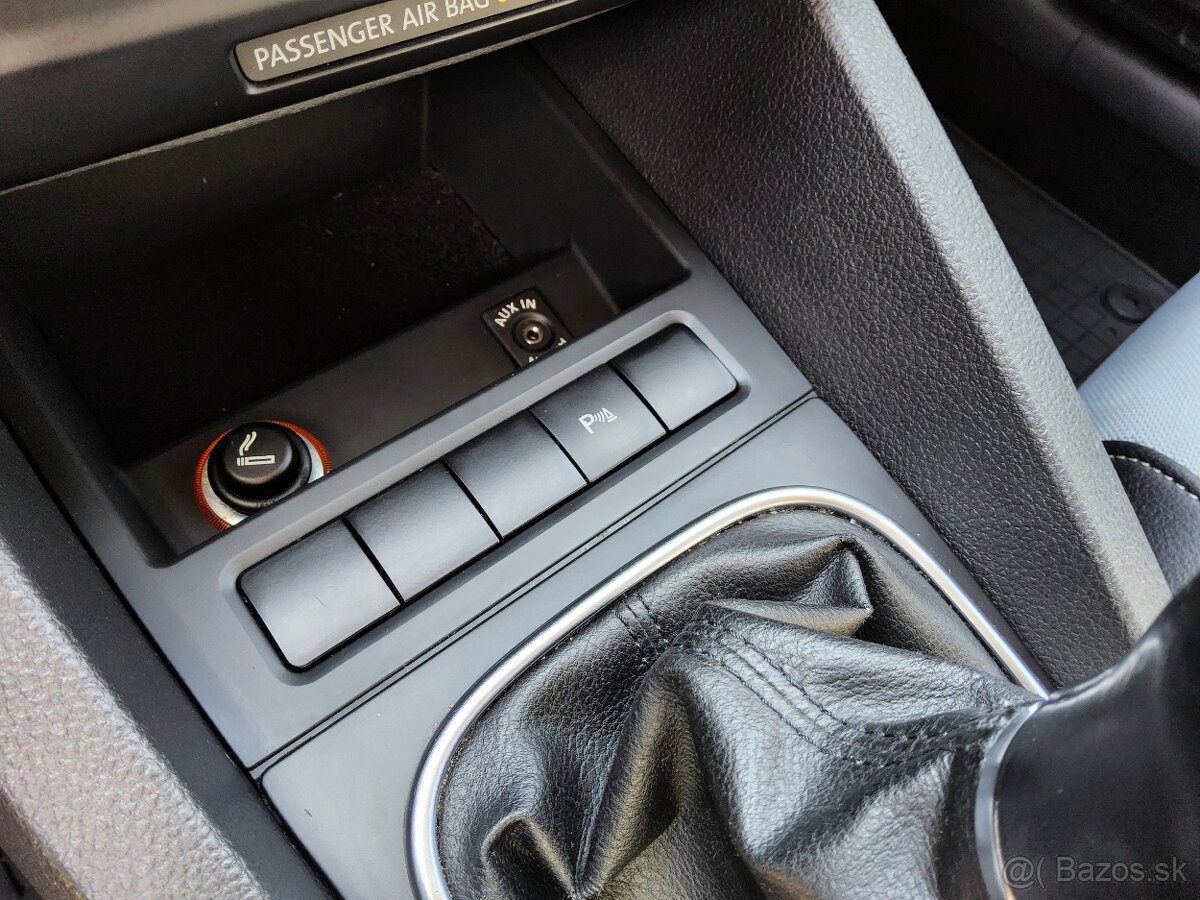 Volkswagen Jetta 2.0 TDI Highline 103kW - 18