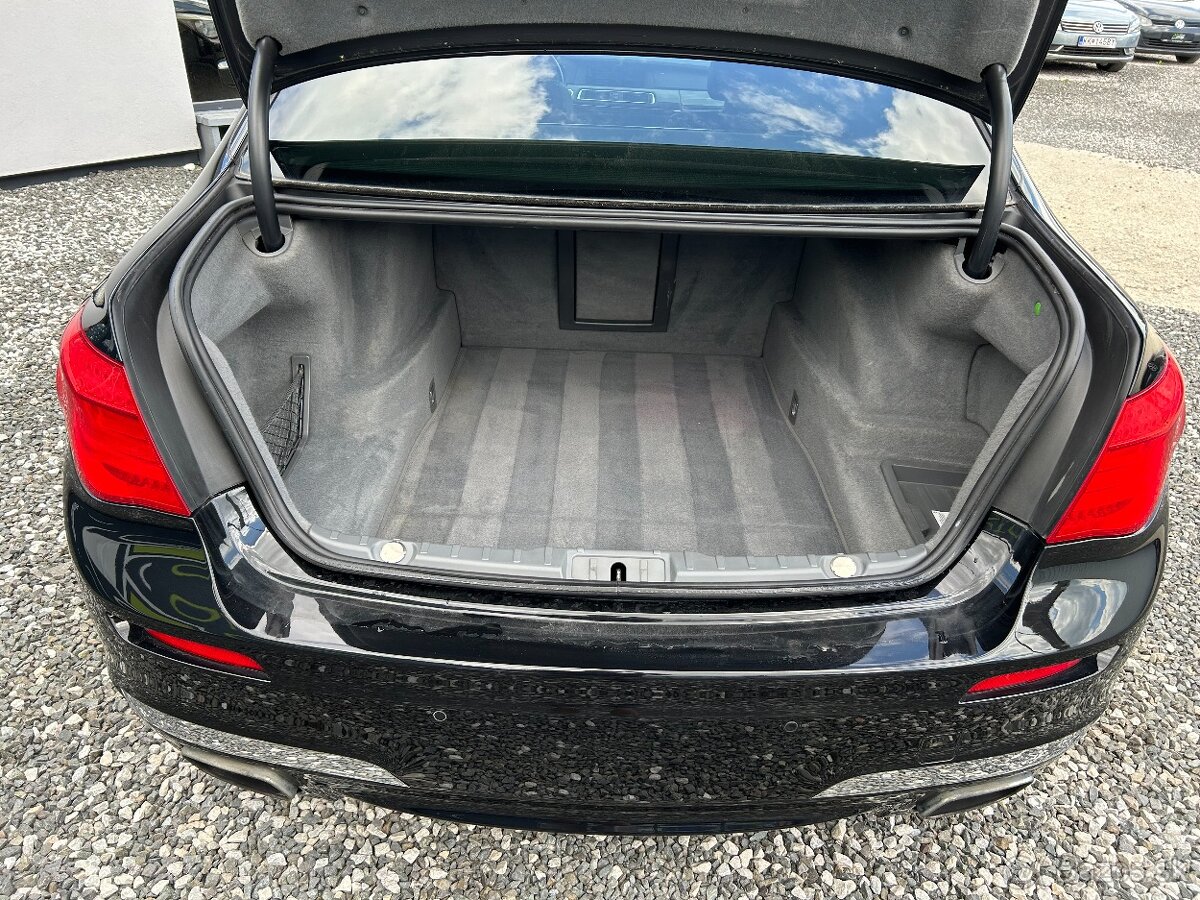 BMW Rad 7 740d xDrive - 18