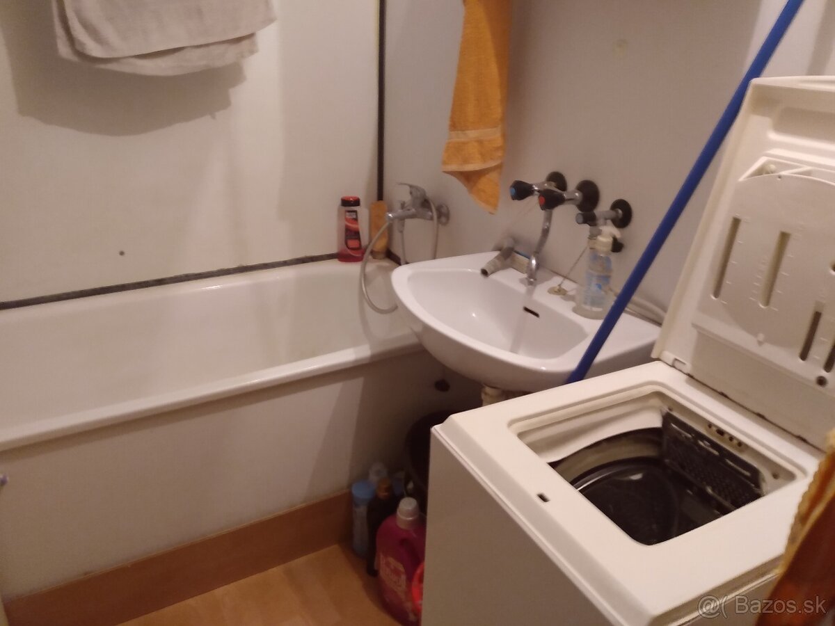 Stavebné práce a rekonštrukcie - 18