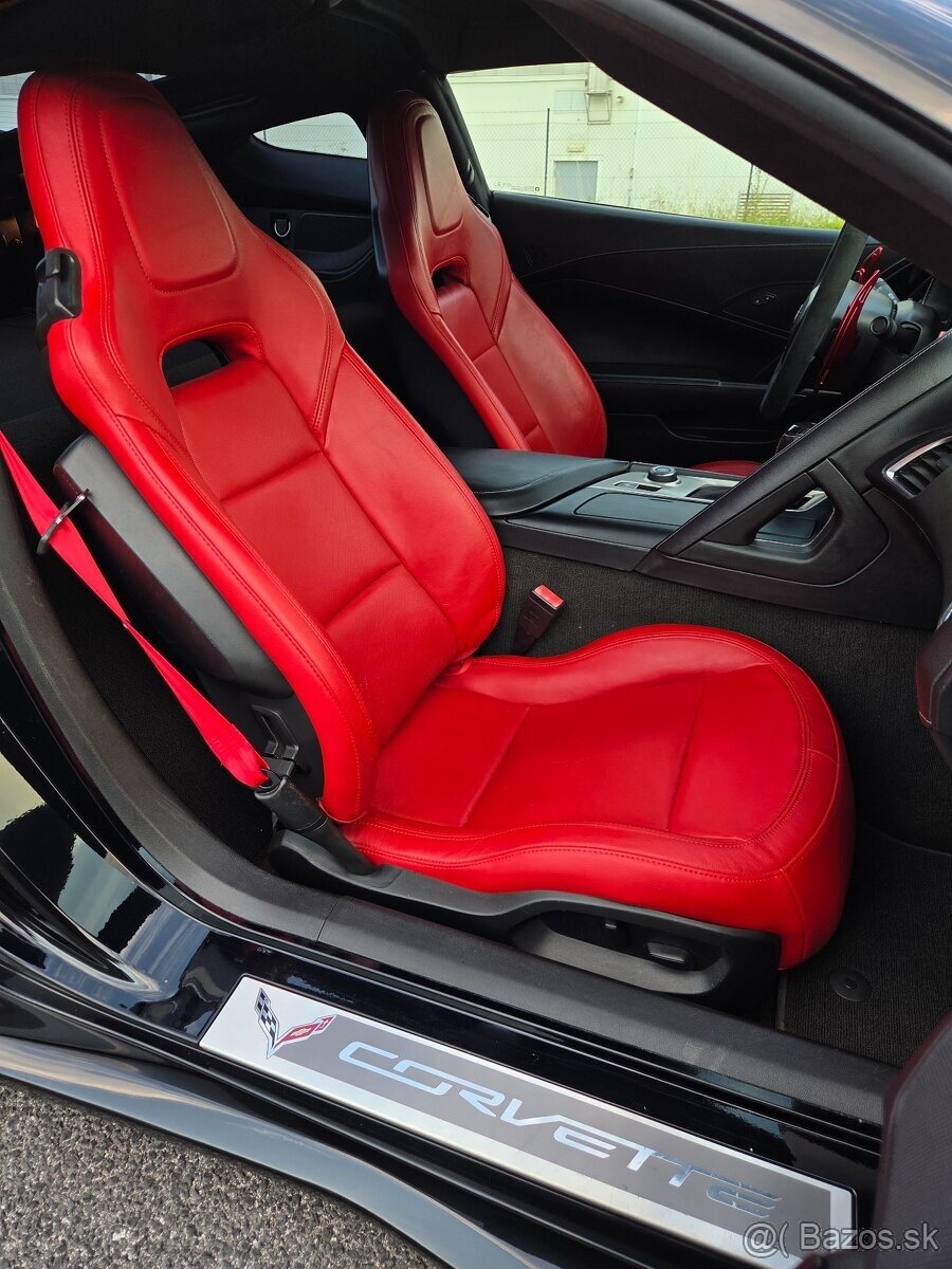 Chevrolet Corvette C7 - 18