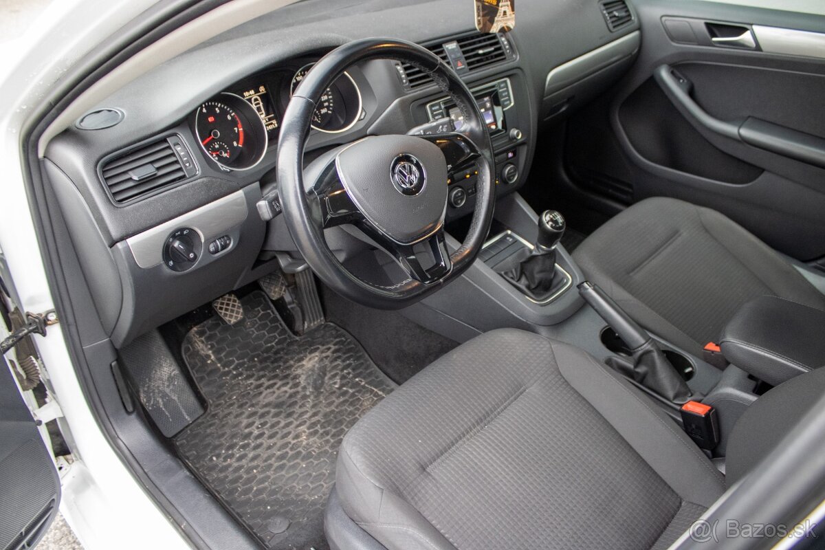 Volkswagen Jetta 1.2TSI 77kW M6 2018 - 18