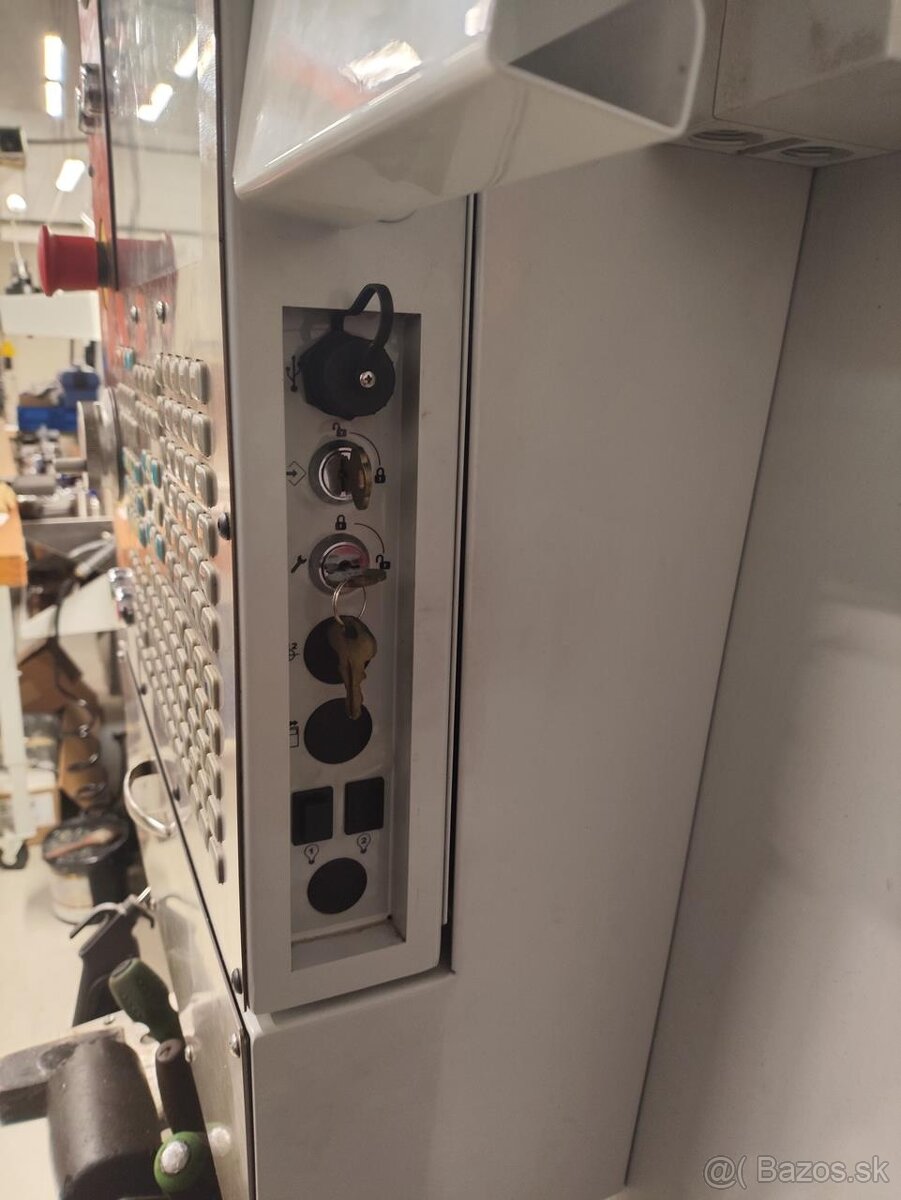 Obráběcí centrum (vertikální) HAAS VF-3 - 18