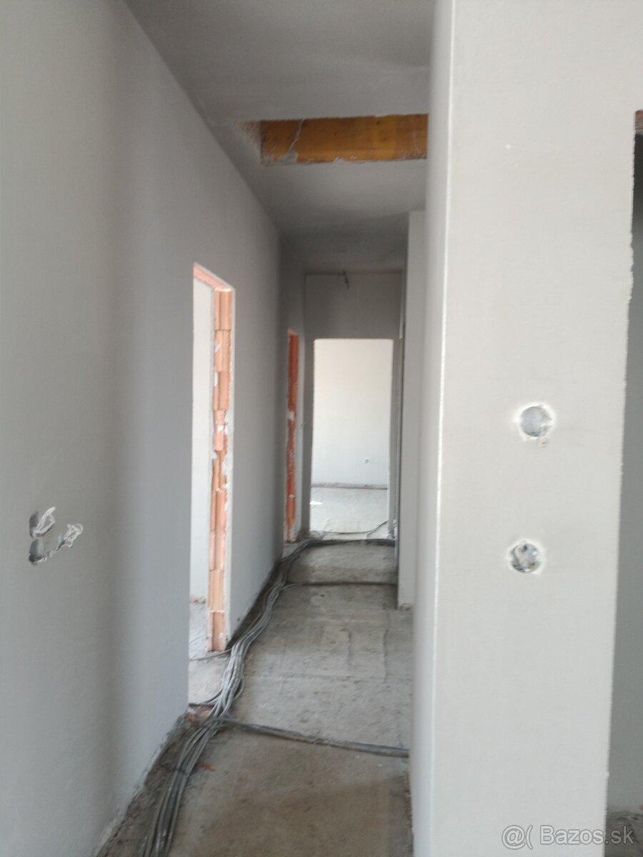 Strojové sadrové omietky - 18