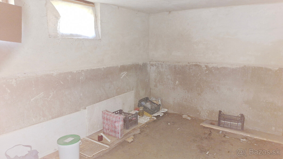 Rozostavaný rodinný dom okolie Giraltoviec, obec Soboš - 18