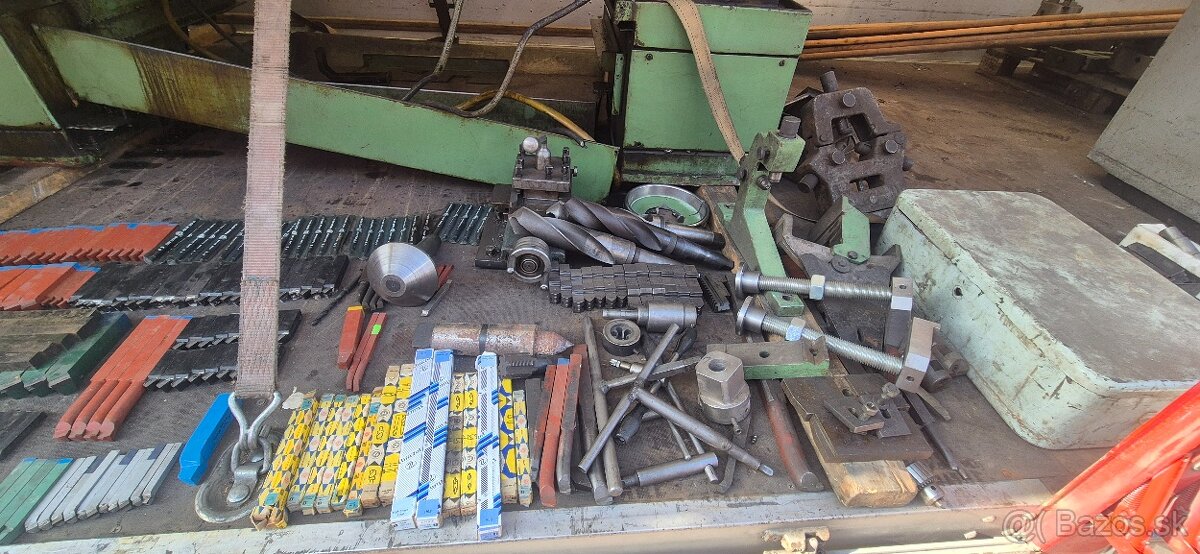 Predám sustruh sui 40 plus príslušenstvo - 18