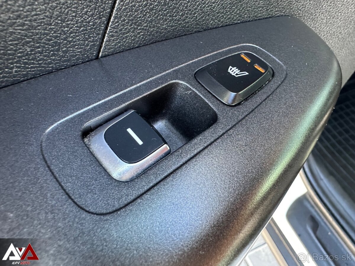 Kia Sportage 1.7 CRDi 2WD Gold, 126 470km, Slovenské vozidlo - 18